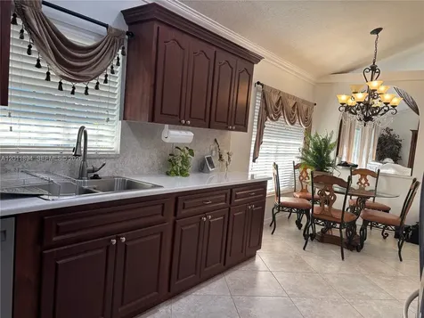 933 Sawgrass Street Clewiston FL 33440