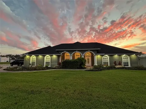 933 Sawgrass Street Clewiston FL 33440