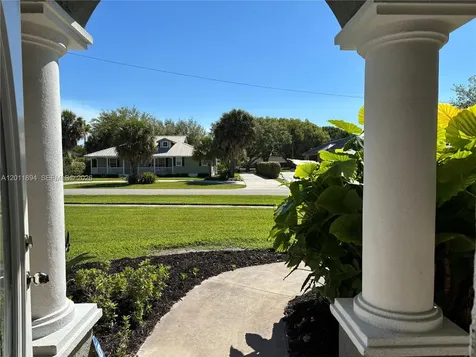 933 Sawgrass Street Clewiston FL 33440