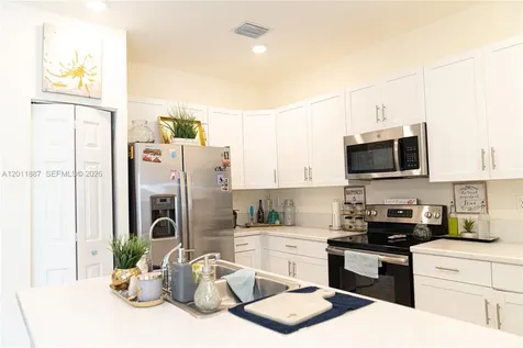 10599 W 33rd Court Hialeah FL 33018