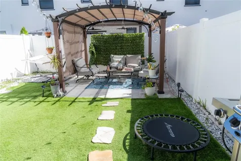 10599 W 33rd Court Hialeah FL 33018
