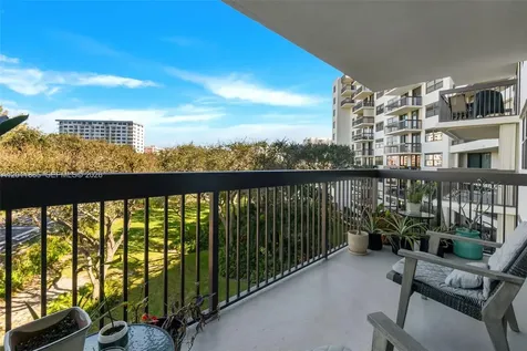 2900 NE 14th St Causeway Pompano Beach FL 33062