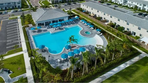 1684 SE 26th Terrace Homestead FL 33035