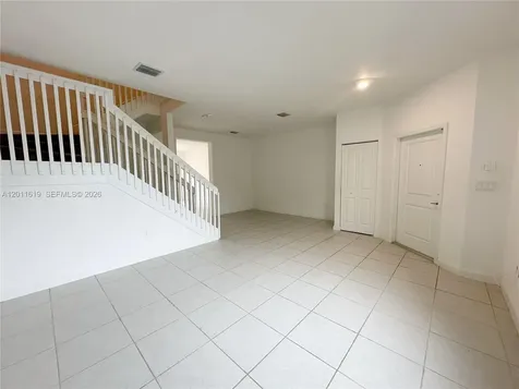 1684 SE 26th Terrace Homestead FL 33035