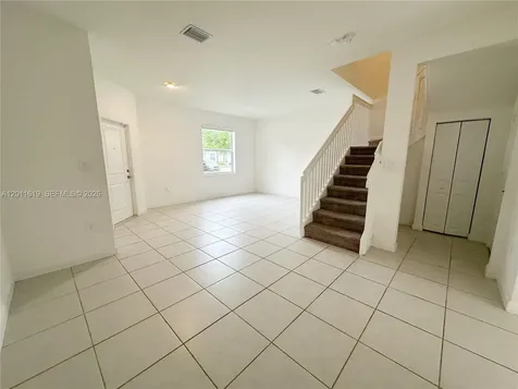 1684 SE 26th Terrace Homestead FL 33035