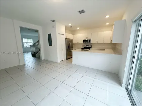 1684 SE 26th Terrace Homestead FL 33035