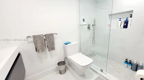 250 Galen Drive Key Biscayne FL 33149