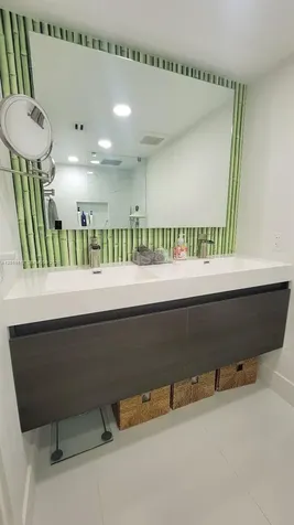250 Galen Drive Key Biscayne FL 33149