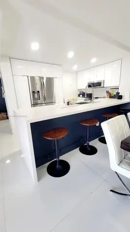 250 Galen Drive Key Biscayne FL 33149