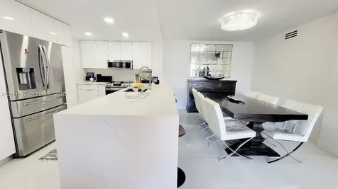 250 Galen Drive Key Biscayne FL 33149