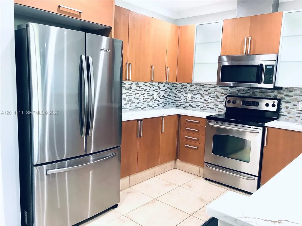 822 NE 19th Avenue Fort Lauderdale FL 33304