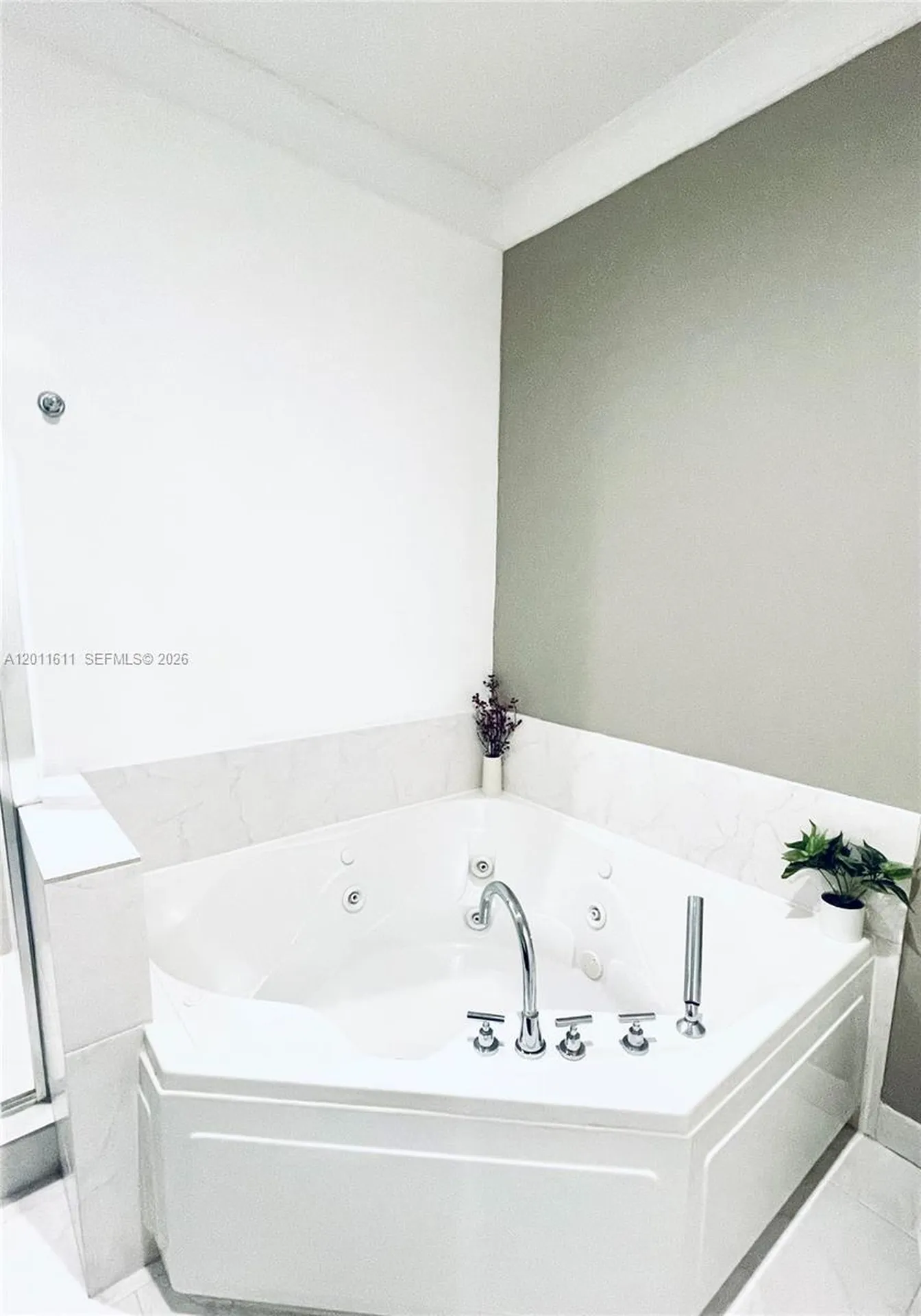 822 NE 19th Avenue Fort Lauderdale FL 33304