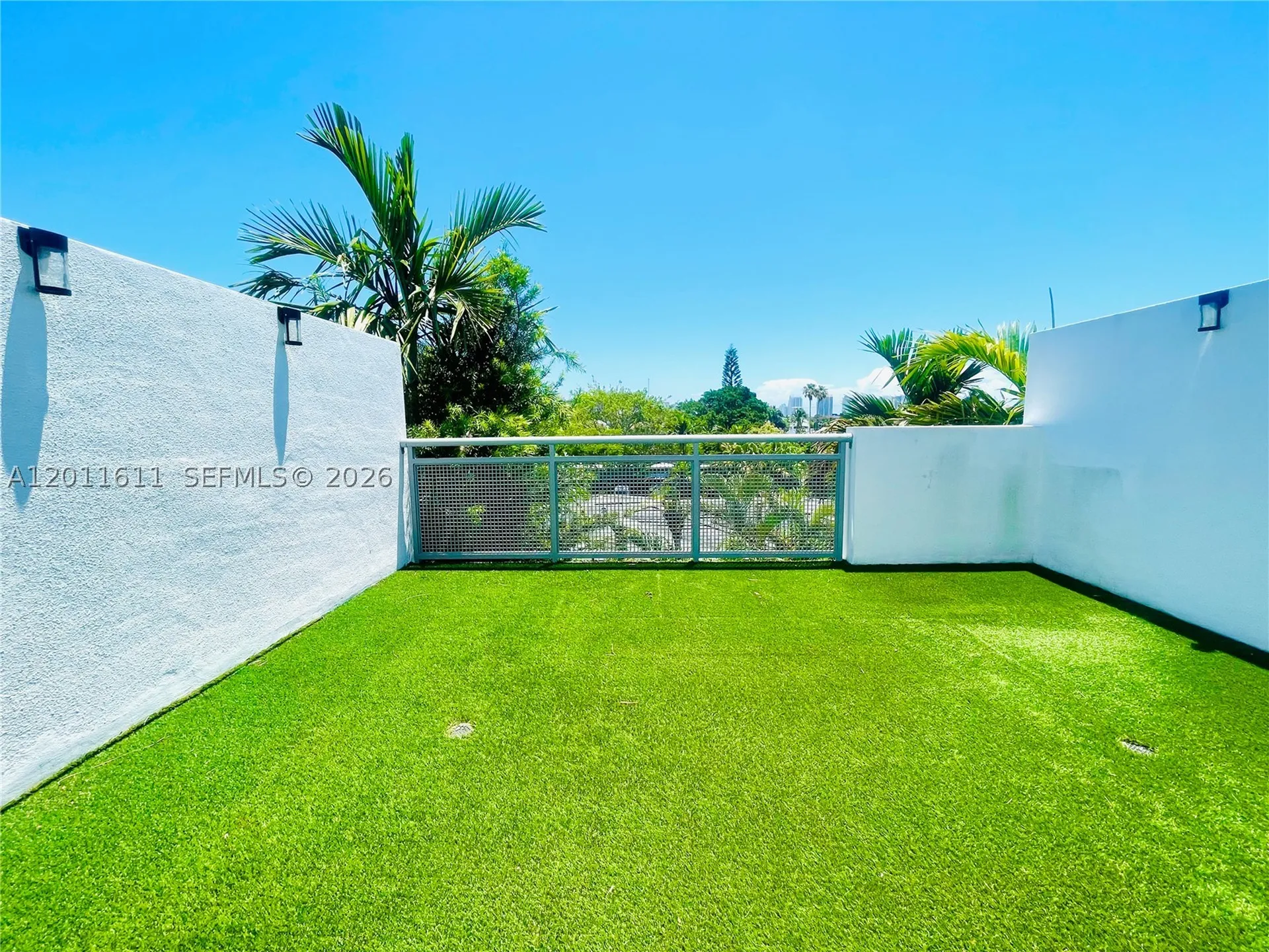 822 NE 19th Avenue Fort Lauderdale FL 33304