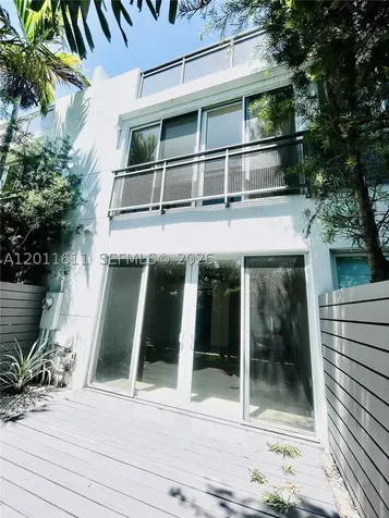 822 NE 19th Avenue Fort Lauderdale FL 33304