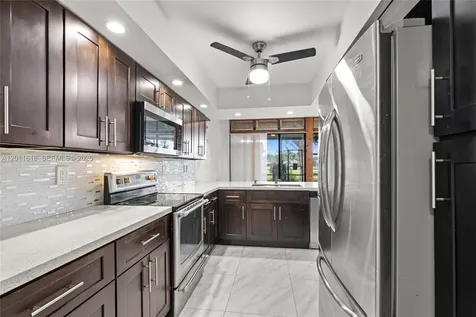 1391 W Fairway Road Pembroke Pines FL 33026