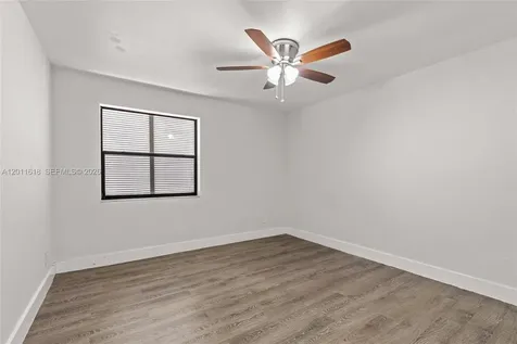 1391 W Fairway Road Pembroke Pines FL 33026