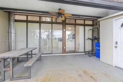 1391 W Fairway Road Pembroke Pines FL 33026