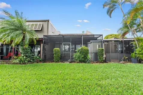 1391 W Fairway Road Pembroke Pines FL 33026