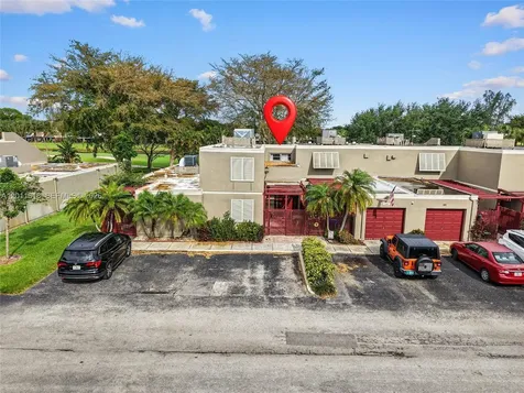 1391 W Fairway Road Pembroke Pines FL 33026
