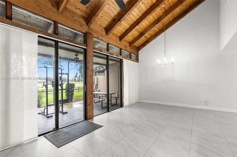 1391 W Fairway Road Pembroke Pines FL 33026