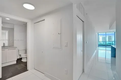 900 Biscayne Boulevard Miami FL 33132
