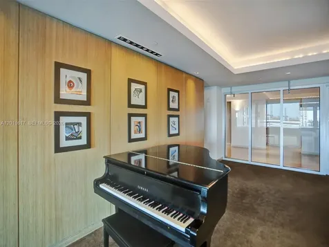 900 Biscayne Boulevard Miami FL 33132