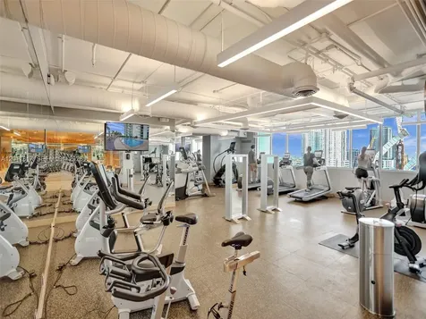 900 Biscayne Boulevard Miami FL 33132