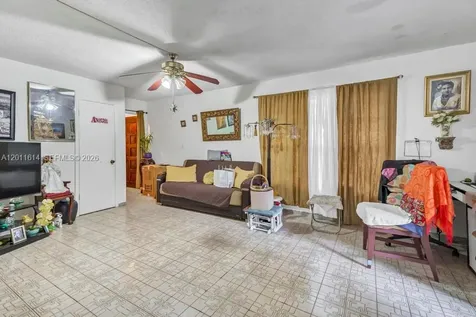 519 NW 10th Avenue Miami FL 33136