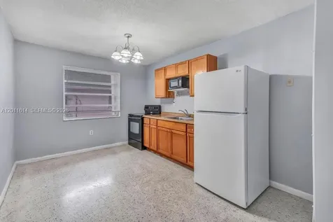 519 NW 10th Avenue Miami FL 33136
