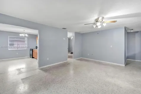 519 NW 10th Avenue Miami FL 33136