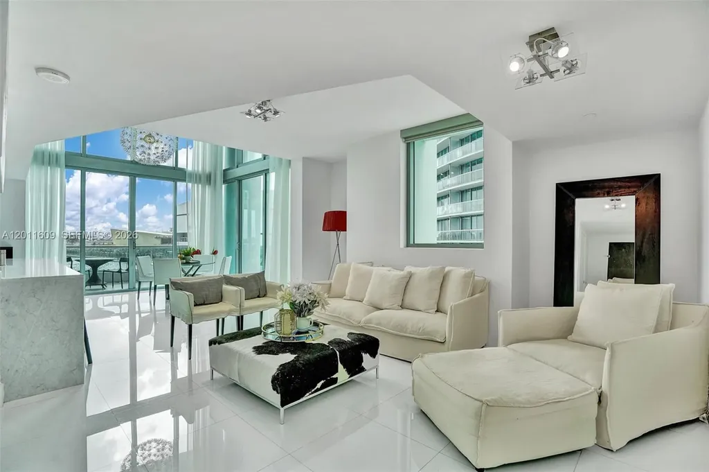 900 Biscayne Boulevard Miami FL 33132