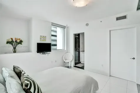 900 Biscayne Boulevard Miami FL 33132