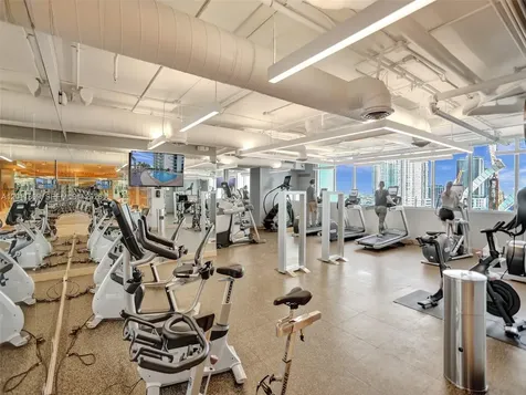 900 Biscayne Boulevard Miami FL 33132