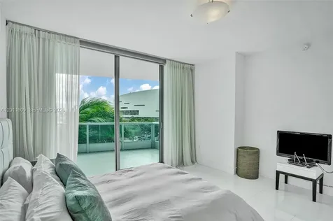 900 Biscayne Boulevard Miami FL 33132
