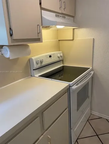40 SE 8th Street Dania Beach FL 33004