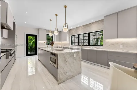 547 NE 57th Street Miami FL 33137