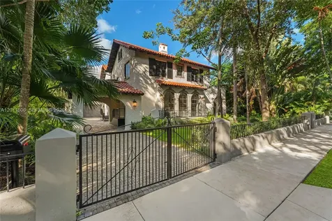 547 NE 57th Street Miami FL 33137