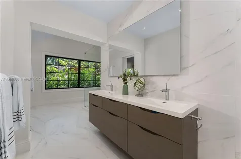 547 NE 57th Street Miami FL 33137