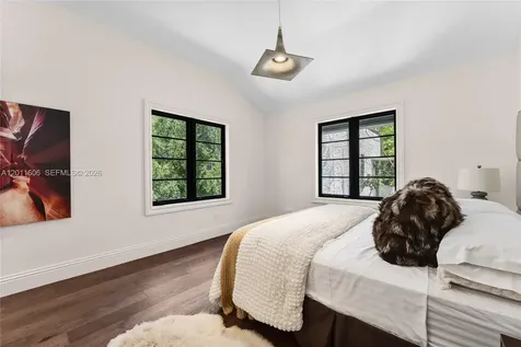 547 NE 57th Street Miami FL 33137