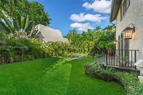 547 NE 57th Street Miami FL 33137