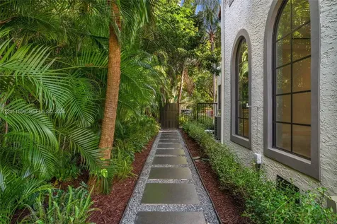 547 NE 57th Street Miami FL 33137