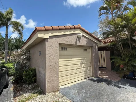 103 Tweedbrook Lane Hollywood FL 33021