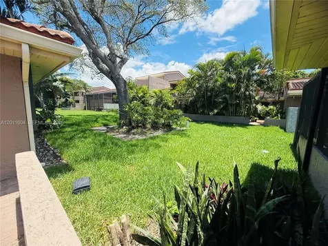 103 Tweedbrook Lane Hollywood FL 33021