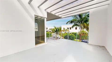 9980 NW 74th Terrace Doral FL 33178