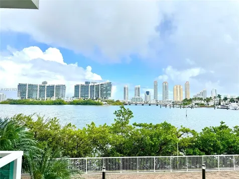 3201 NE 183rd Street Aventura FL 33160