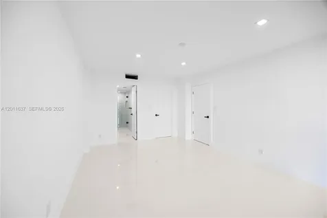 20379 W Country Club Drive Aventura FL 33180