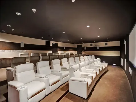900 Biscayne Boulevard Miami FL 33132
