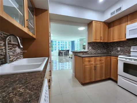 3505 S Ocean Drive Hollywood FL 33019