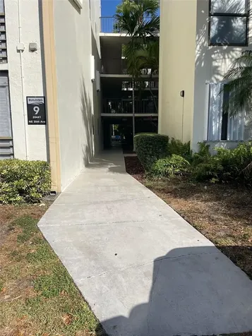 20441 NE 30th Avenue Aventura FL 33180