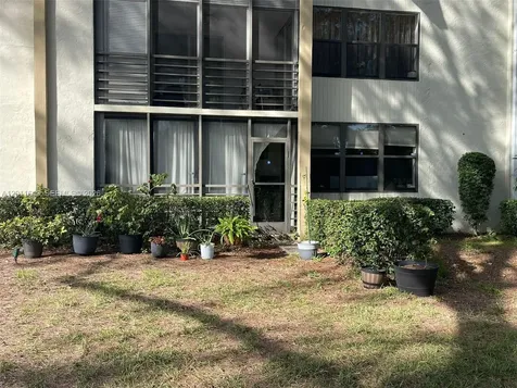 20441 NE 30th Avenue Aventura FL 33180
